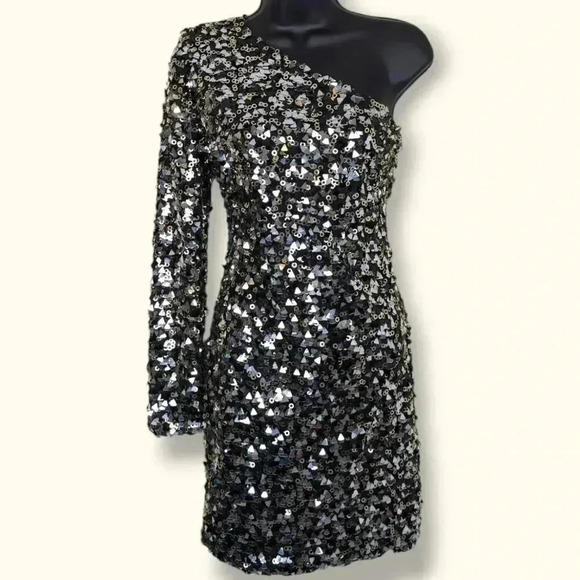 🍁Tizz Boutique Handmade Asymmetrical Sequin Dress - Picture 1 of 6